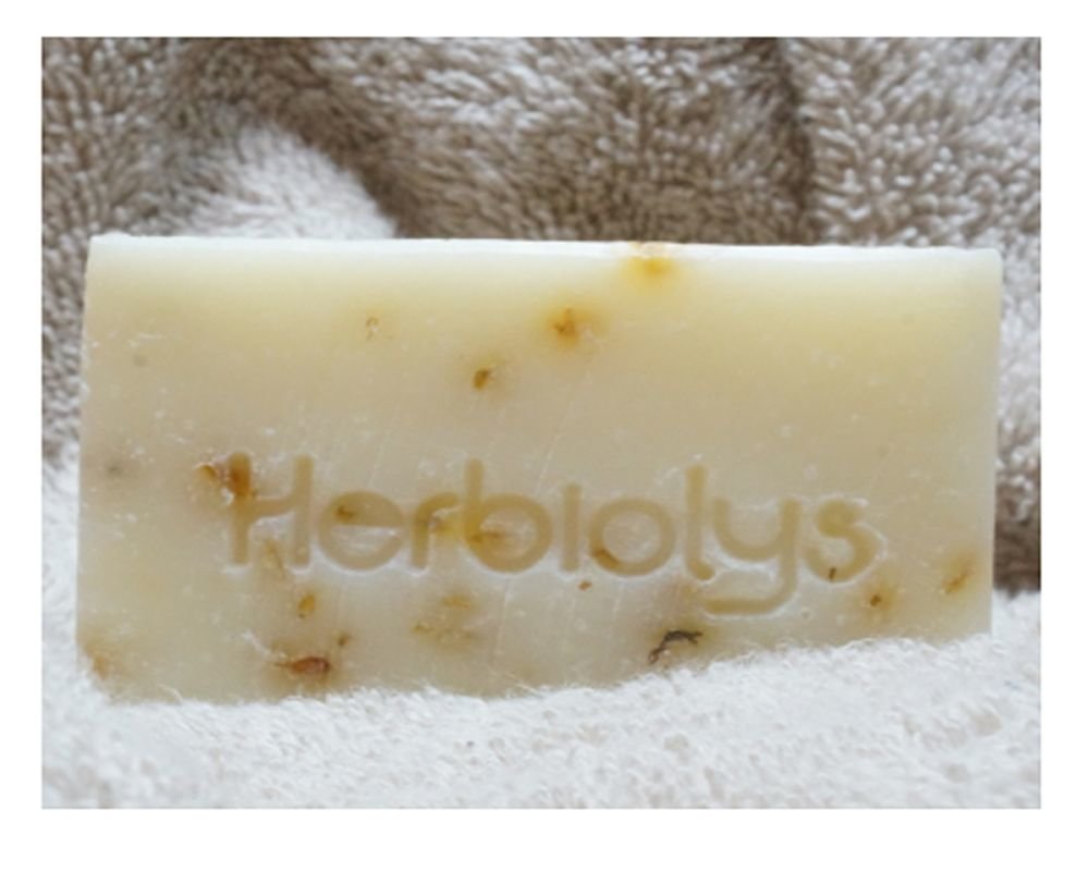 Organic Soap Mom And Baby Amandine Herbiolys 100 G Organic Soap Mom And Baby Amandine Herbiolys 100 G